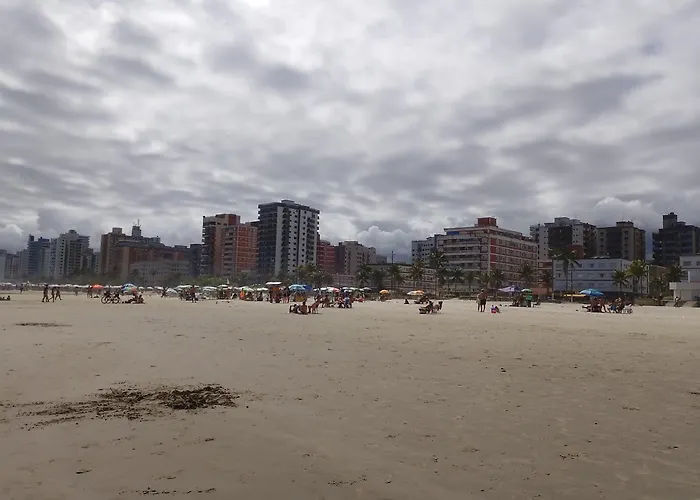 Apto Domeni, Seu Conforto A 10 Min Da Praia!