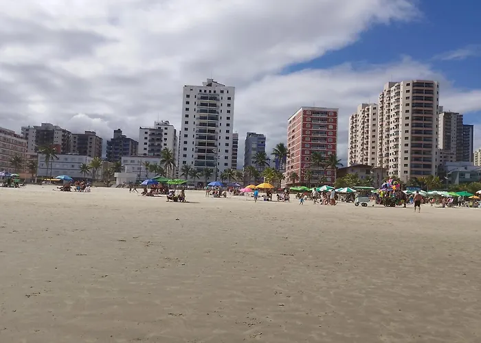 Apto Domeni, Seu Conforto A 10 Min Da Praia!
